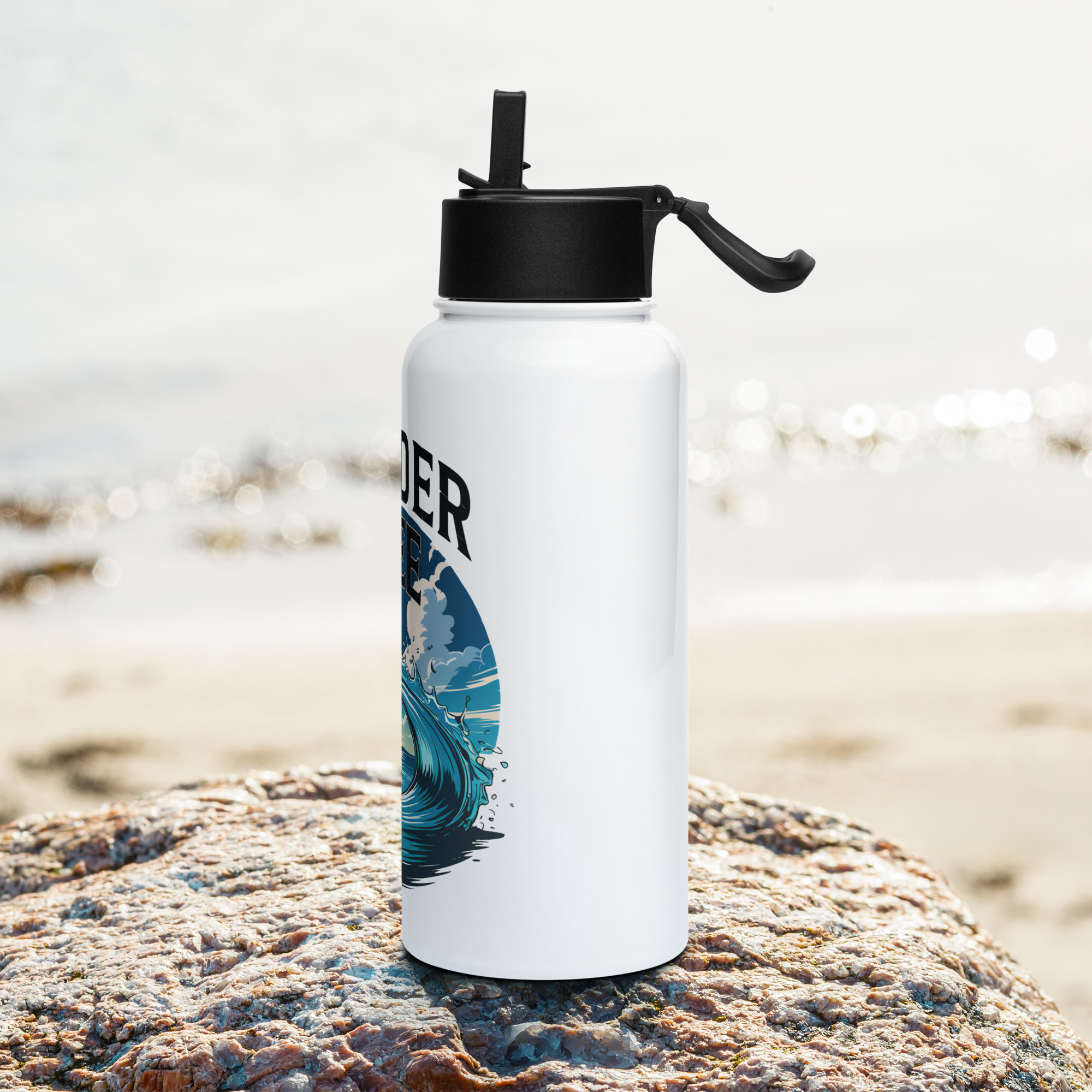 Stainless steel water bottle with a straw lid - Image 3